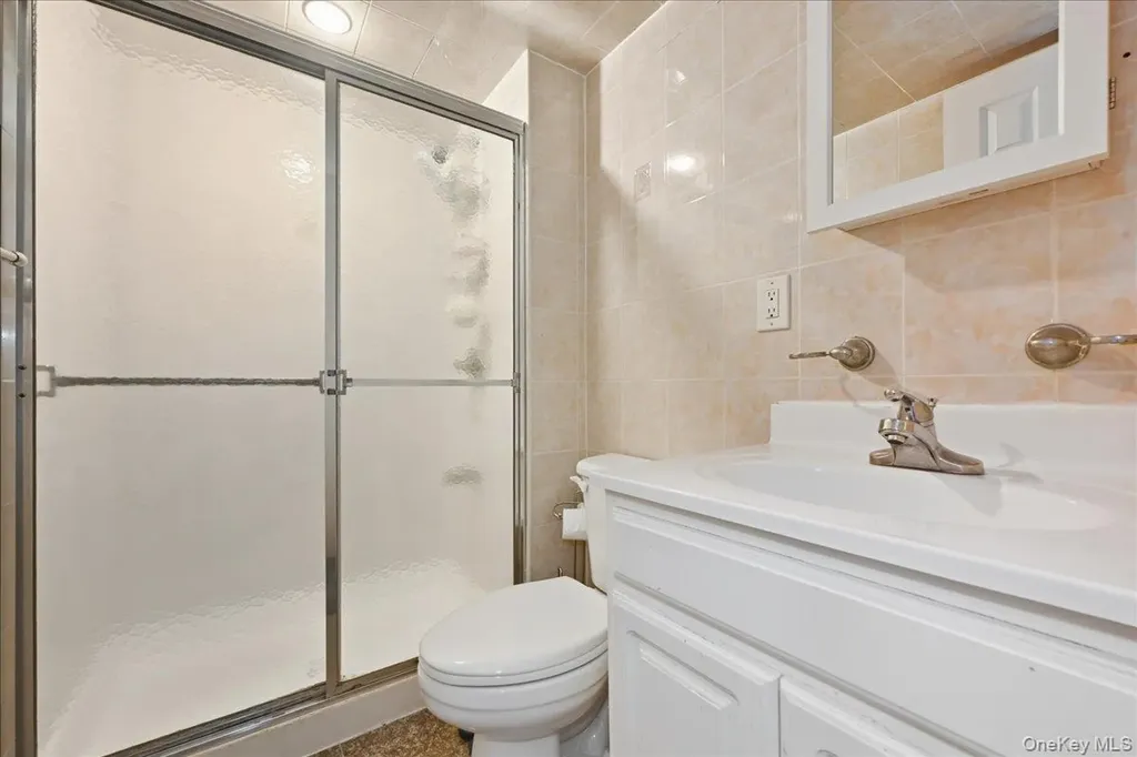 162 Crown Avenue Elmont NY 11003