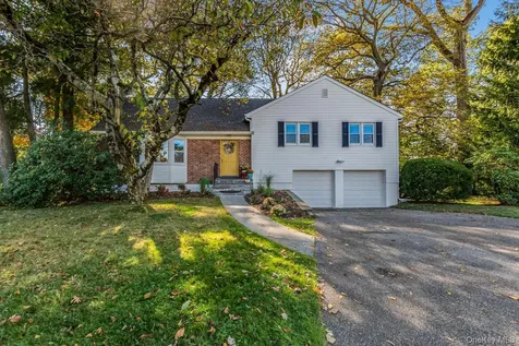 73 Hilary Circle New Rochelle NY 10804