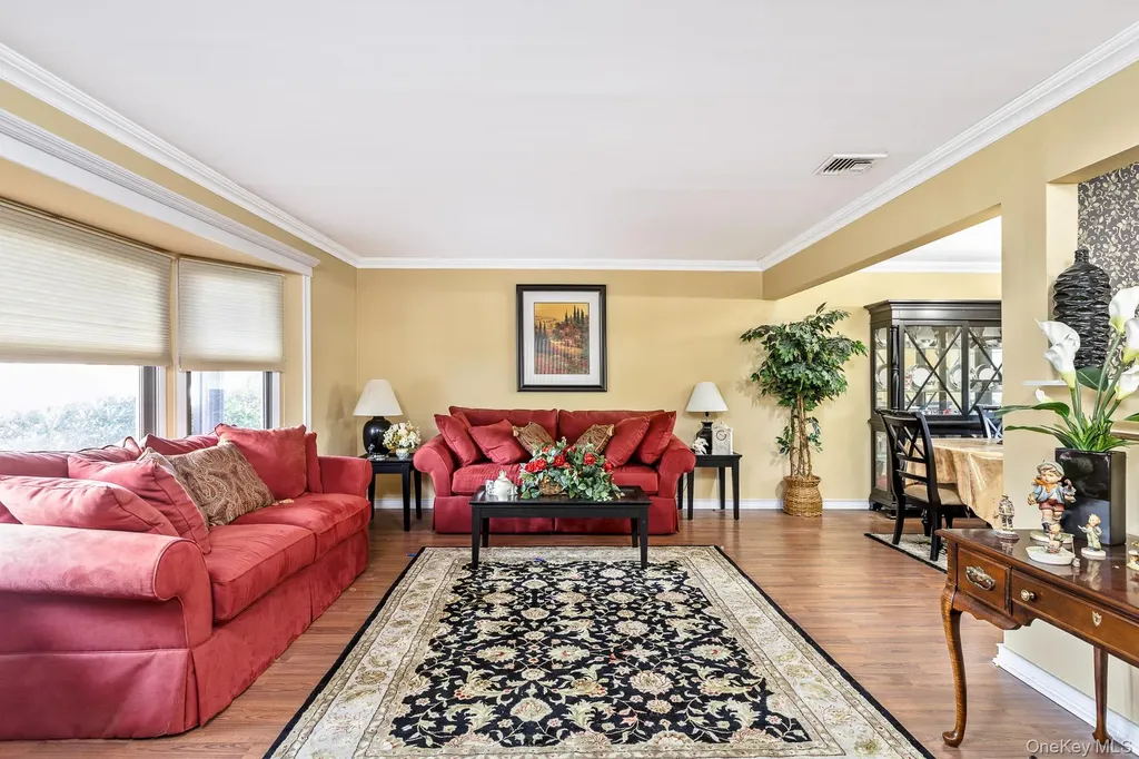 27 Bruno Lane Dix Hills NY 11746