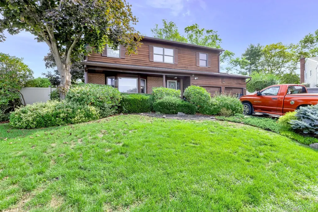 27 Bruno Lane Dix Hills NY 11746