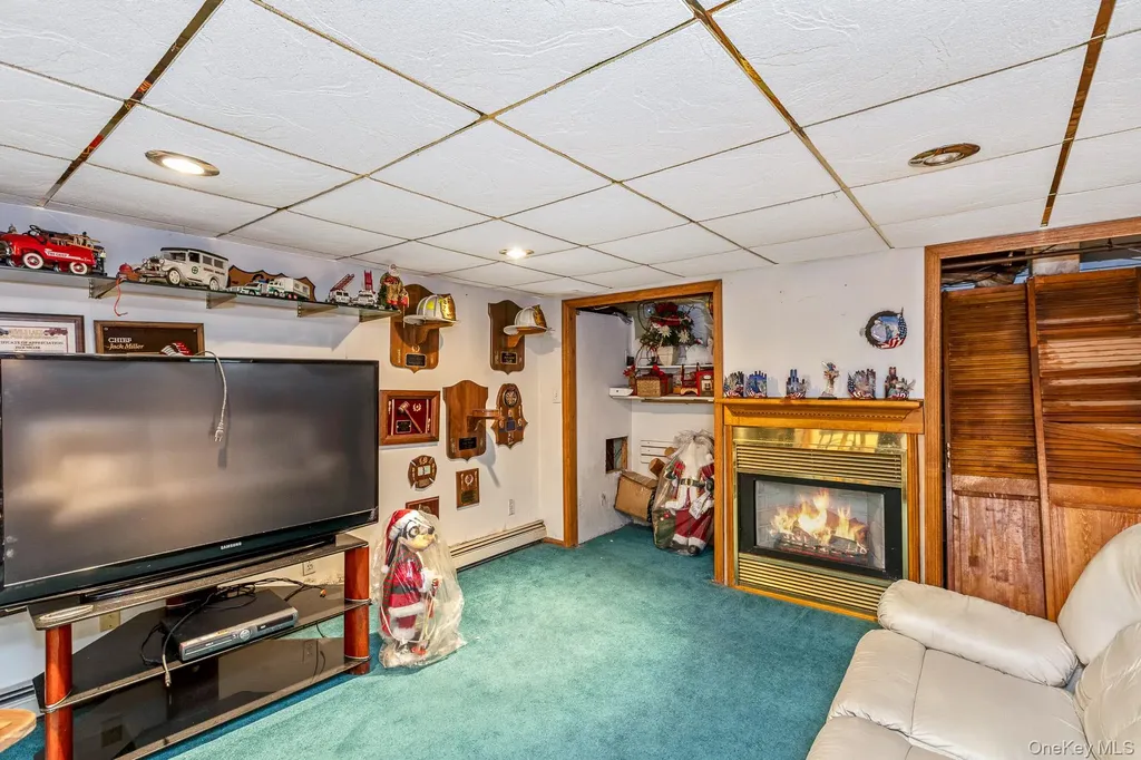 27 Bruno Lane Dix Hills NY 11746