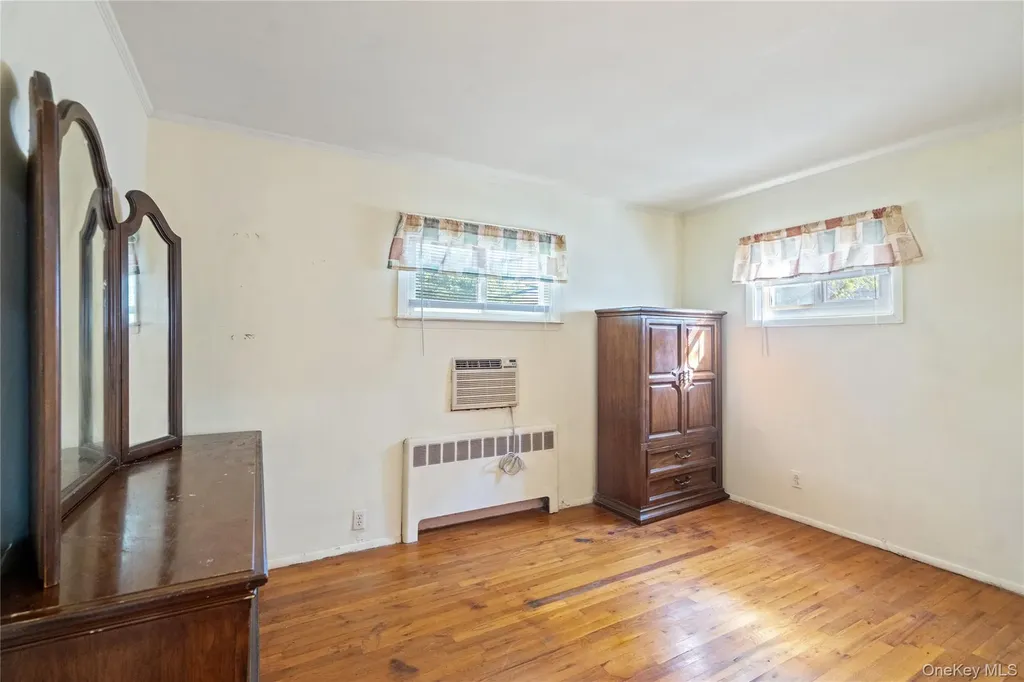 16 Forte Avenue Old Bethpage NY 11804