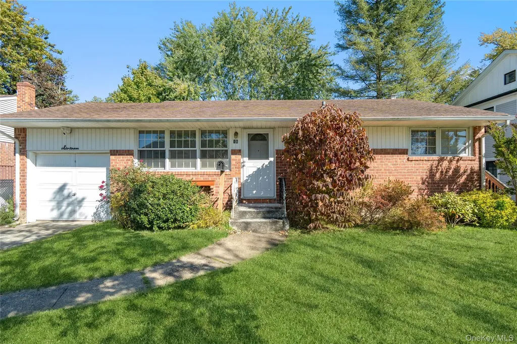 16 Forte Avenue Old Bethpage NY 11804