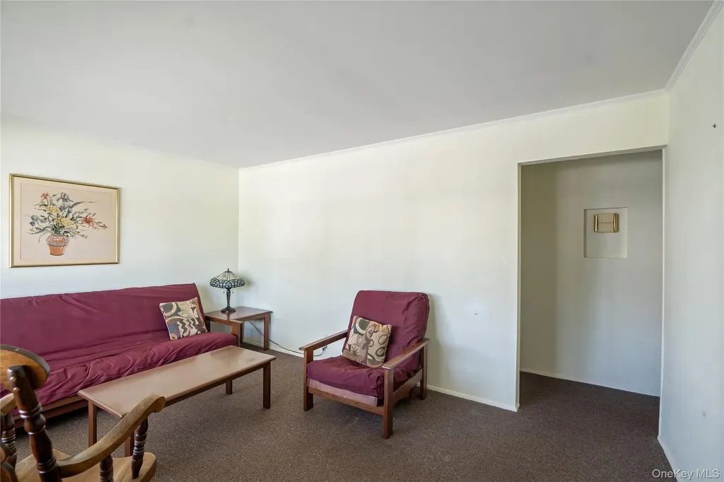16 Forte Avenue Old Bethpage NY 11804