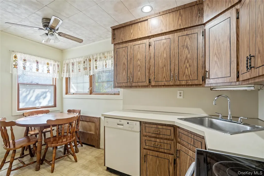 16 Forte Avenue Old Bethpage NY 11804