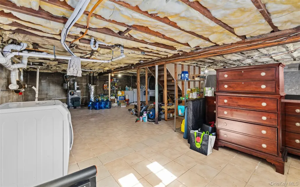 1796 Wells Drive Bay Shore NY 11706
