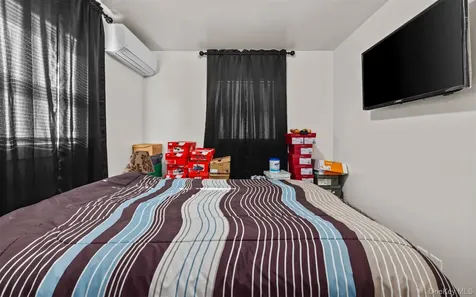 1796 Wells Drive Bay Shore NY 11706