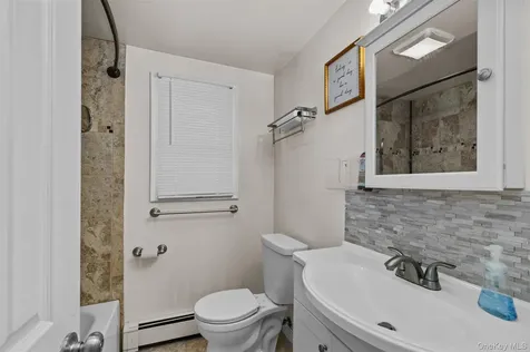 1796 Wells Drive Bay Shore NY 11706