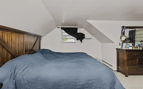 1796 Wells Drive Bay Shore NY 11706