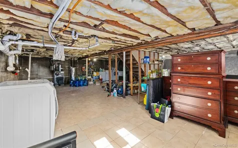 1796 Wells Drive Bay Shore NY 11706