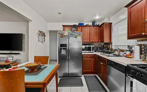 1796 Wells Drive Bay Shore NY 11706