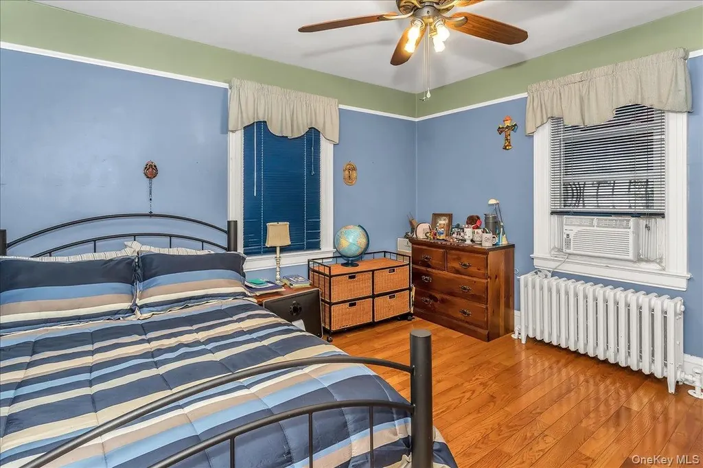 21 Hayden Avenue Great Neck NY 11024