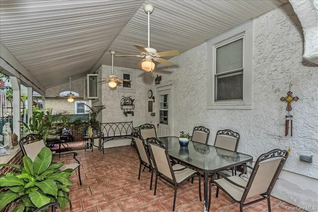 21 Hayden Avenue Great Neck NY 11024