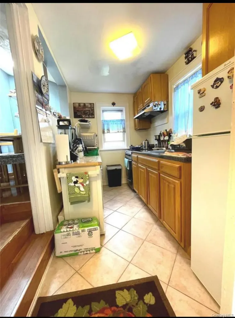 21 Hayden Avenue Great Neck NY 11024