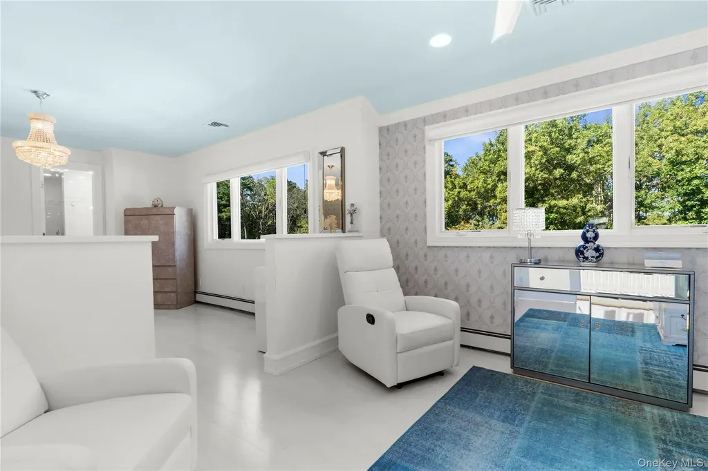28 Annandale Road Commack NY 11725