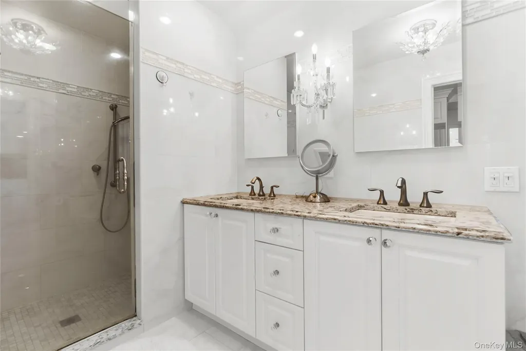 28 Annandale Road Commack NY 11725