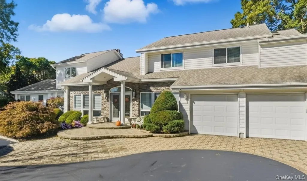 28 Annandale Road Commack NY 11725
