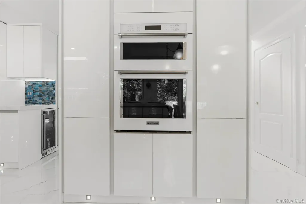 28 Annandale Road Commack NY 11725