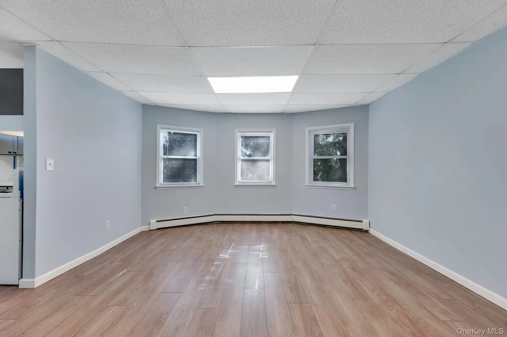 39 Chapman Place Bay Shore NY 11706