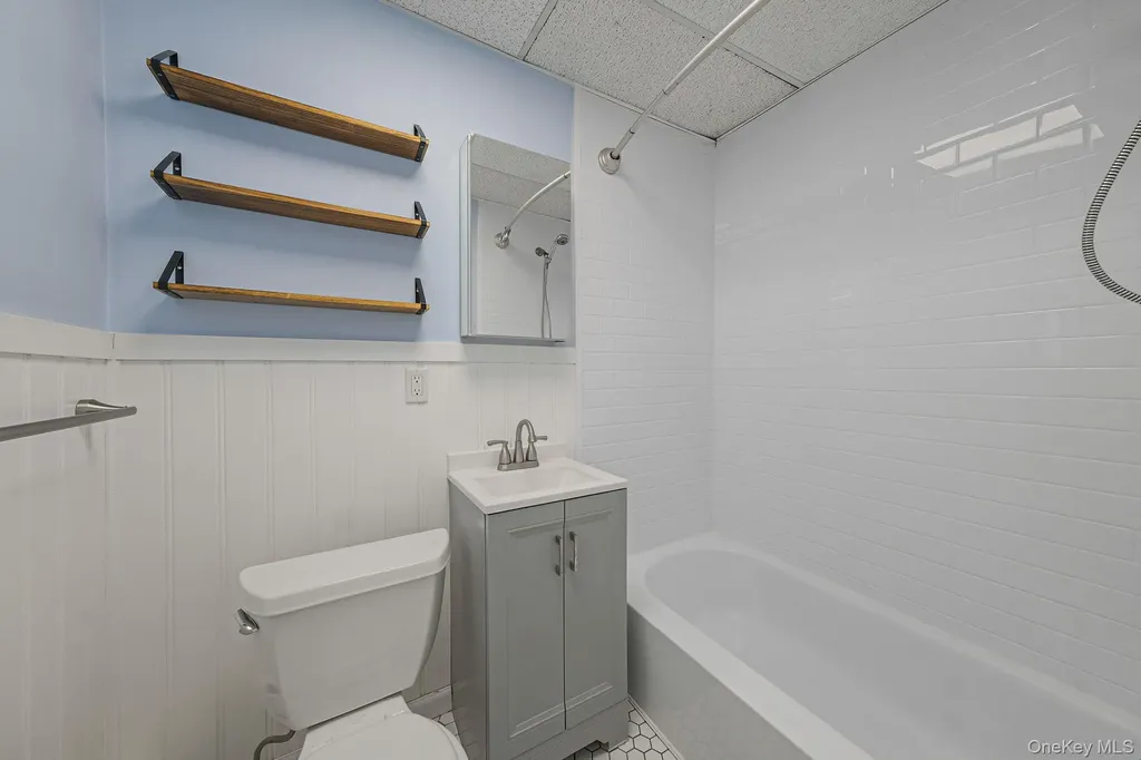 39 Chapman Place Bay Shore NY 11706
