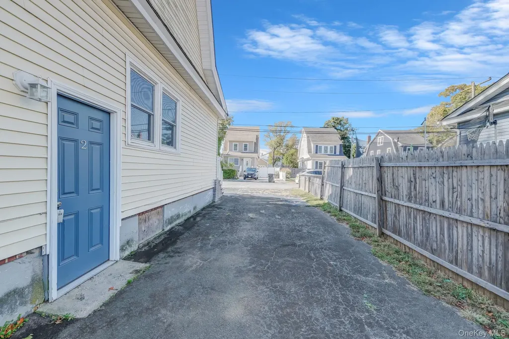 39 Chapman Place Bay Shore NY 11706