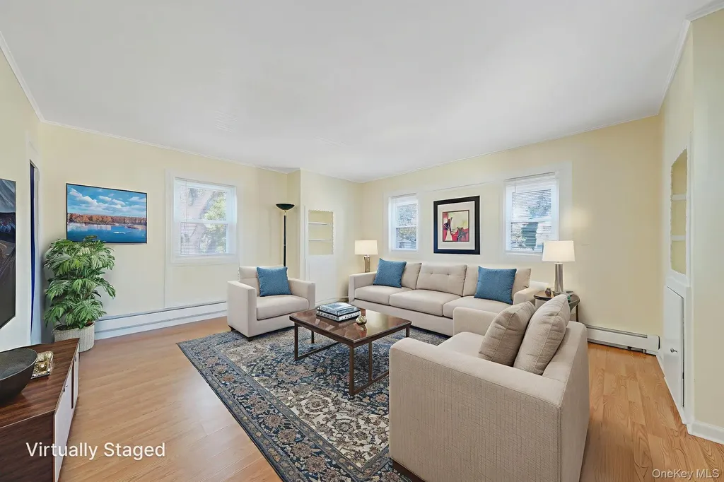 39 Chapman Place Bay Shore NY 11706