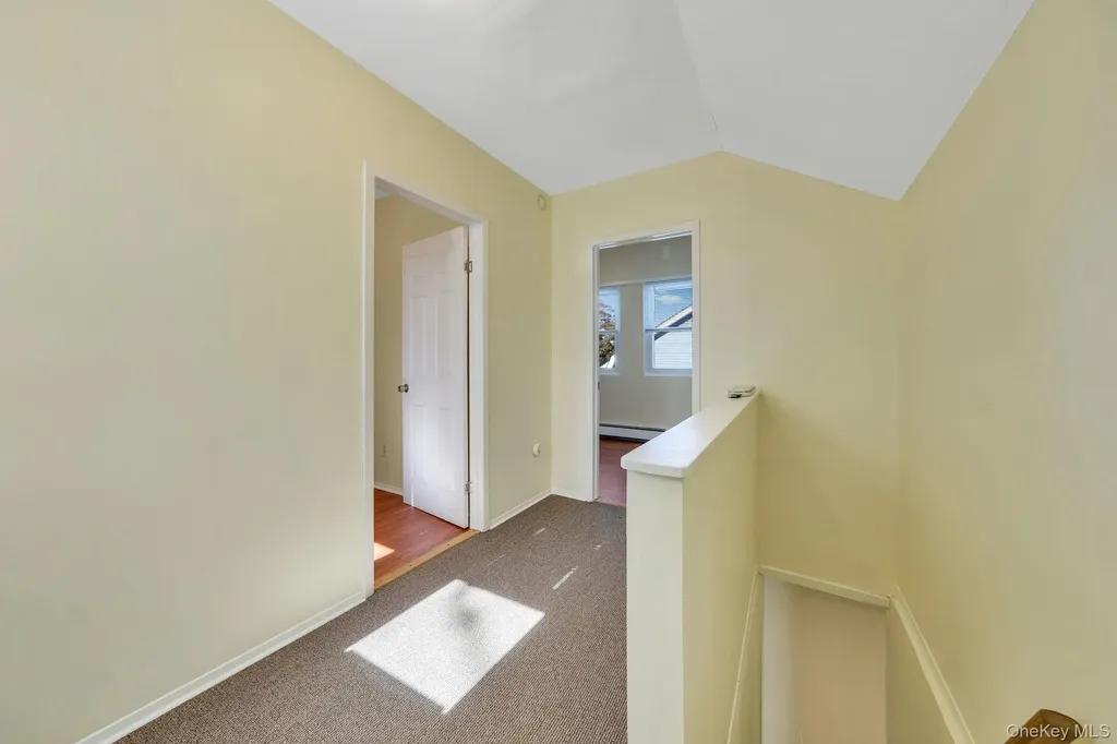 39 Chapman Place Bay Shore NY 11706