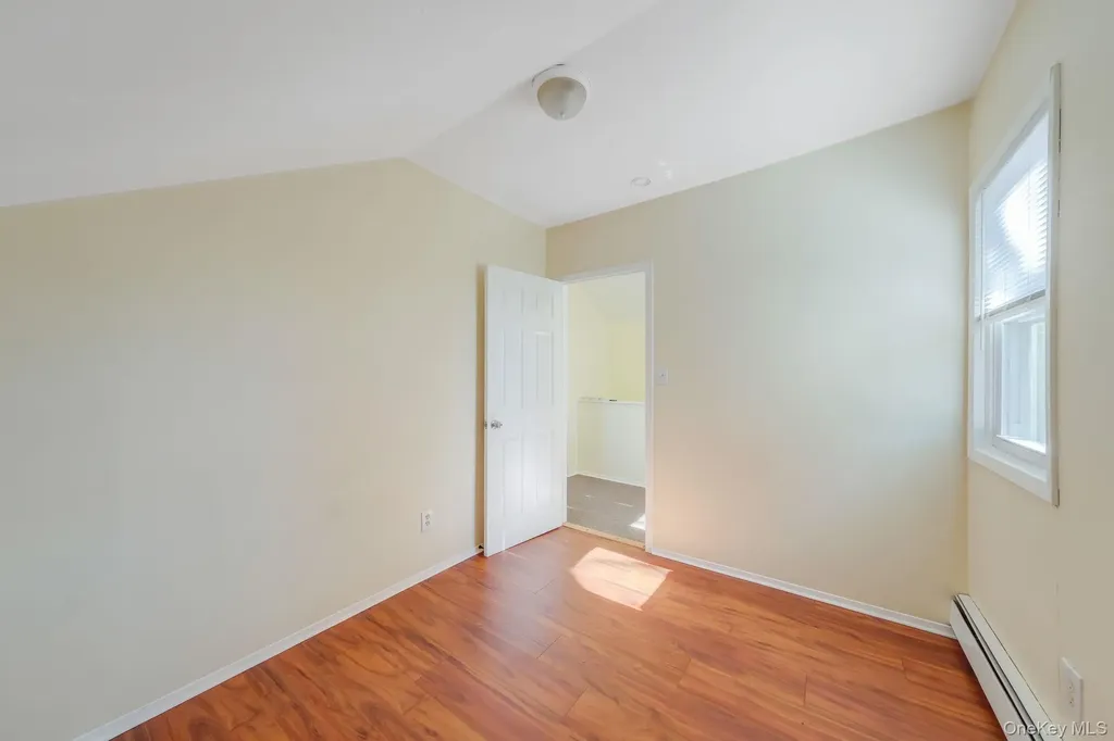 39 Chapman Place Bay Shore NY 11706