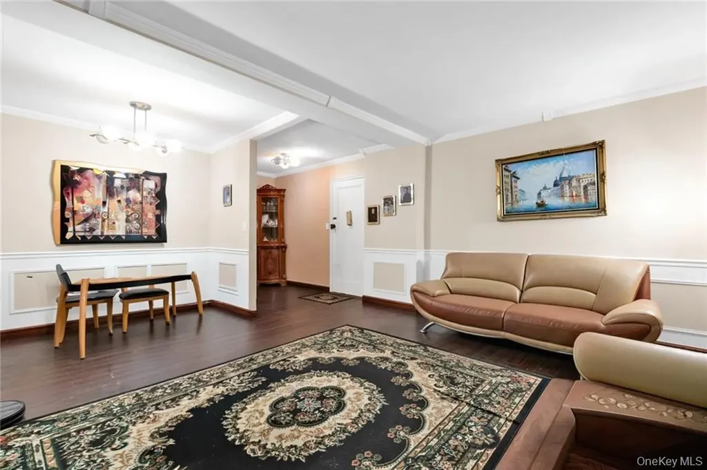 2717 E 28th Street Brooklyn NY 11235