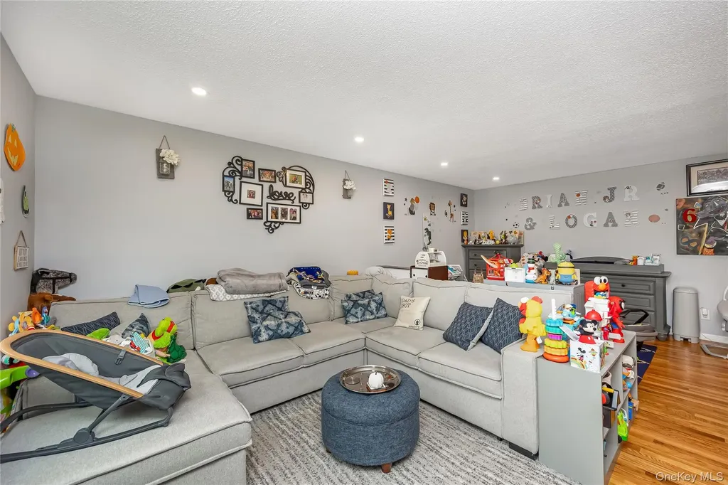 2449 Union Boulevard Islip NY 11751