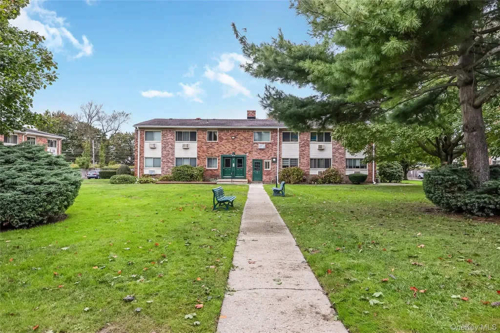 2449 Union Boulevard Islip NY 11751