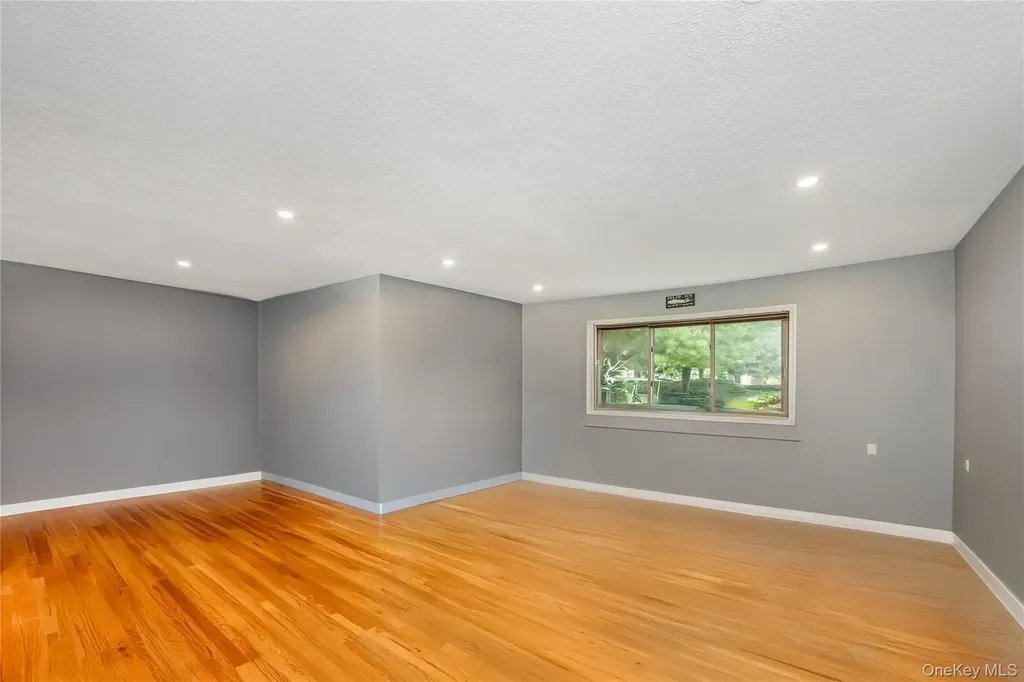 2449 Union Boulevard Islip NY 11751