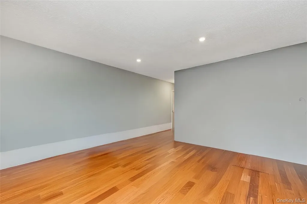 2449 Union Boulevard Islip NY 11751