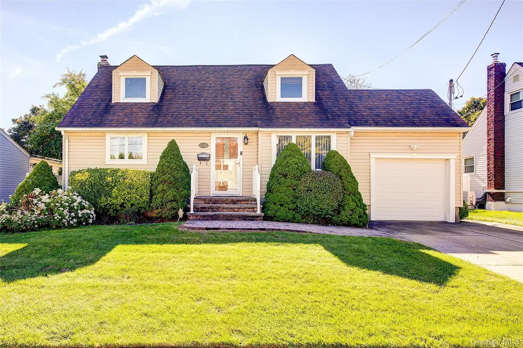 35 Jackson Avenue Bethpage NY 11714