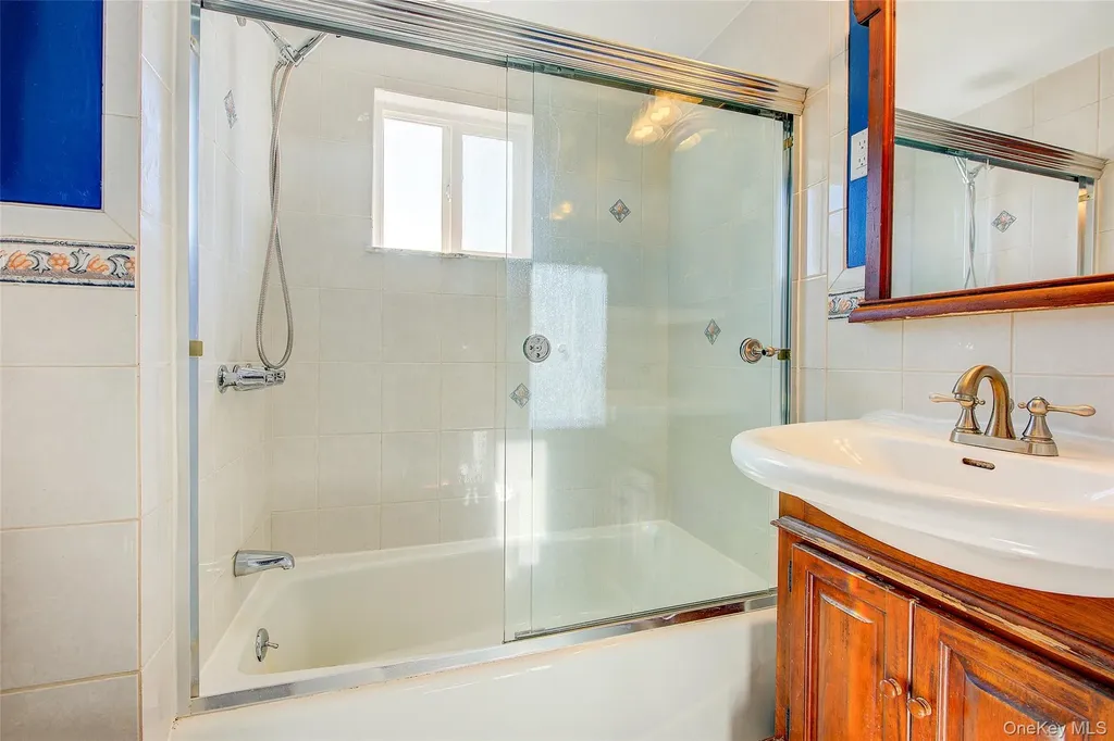35 Jackson Avenue Bethpage NY 11714