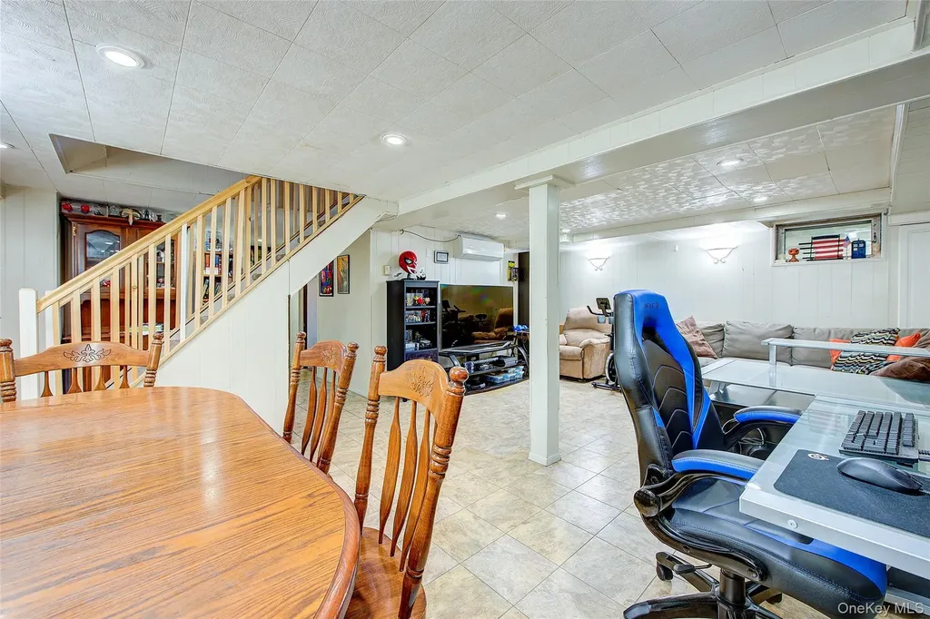 35 Jackson Avenue Bethpage NY 11714