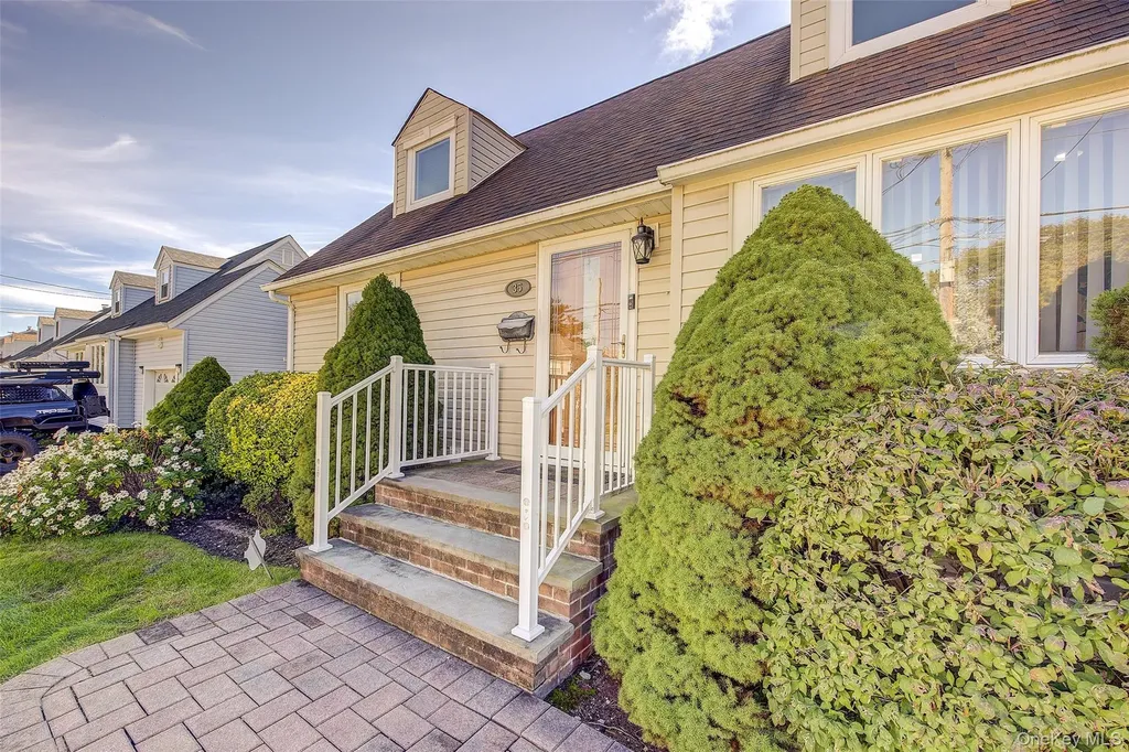 35 Jackson Avenue Bethpage NY 11714