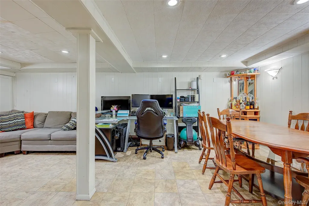 35 Jackson Avenue Bethpage NY 11714