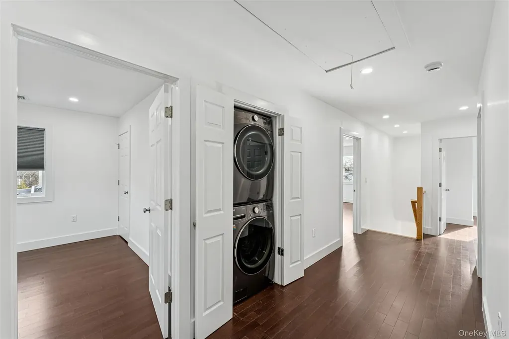 1064 Mora Place Woodmere NY 11598