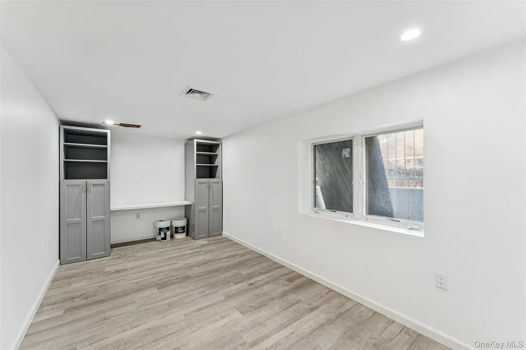 1064 Mora Place Woodmere NY 11598