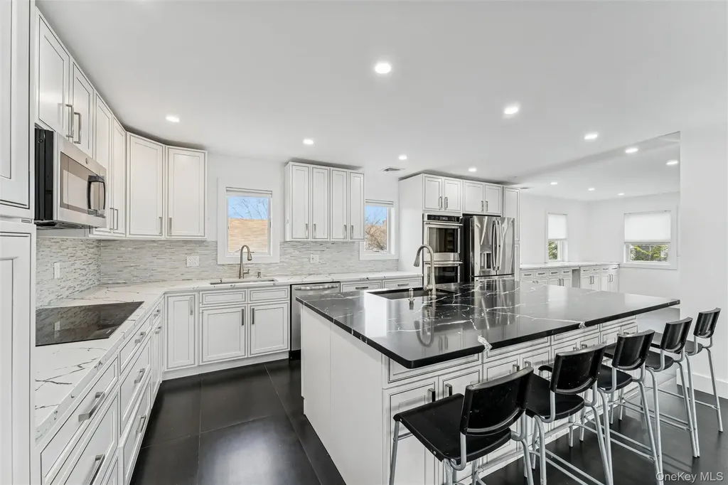 1064 Mora Place Woodmere NY 11598