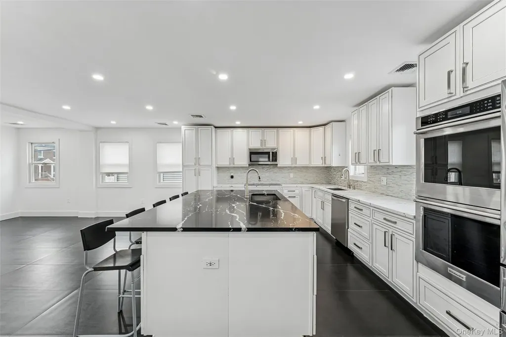 1064 Mora Place Woodmere NY 11598