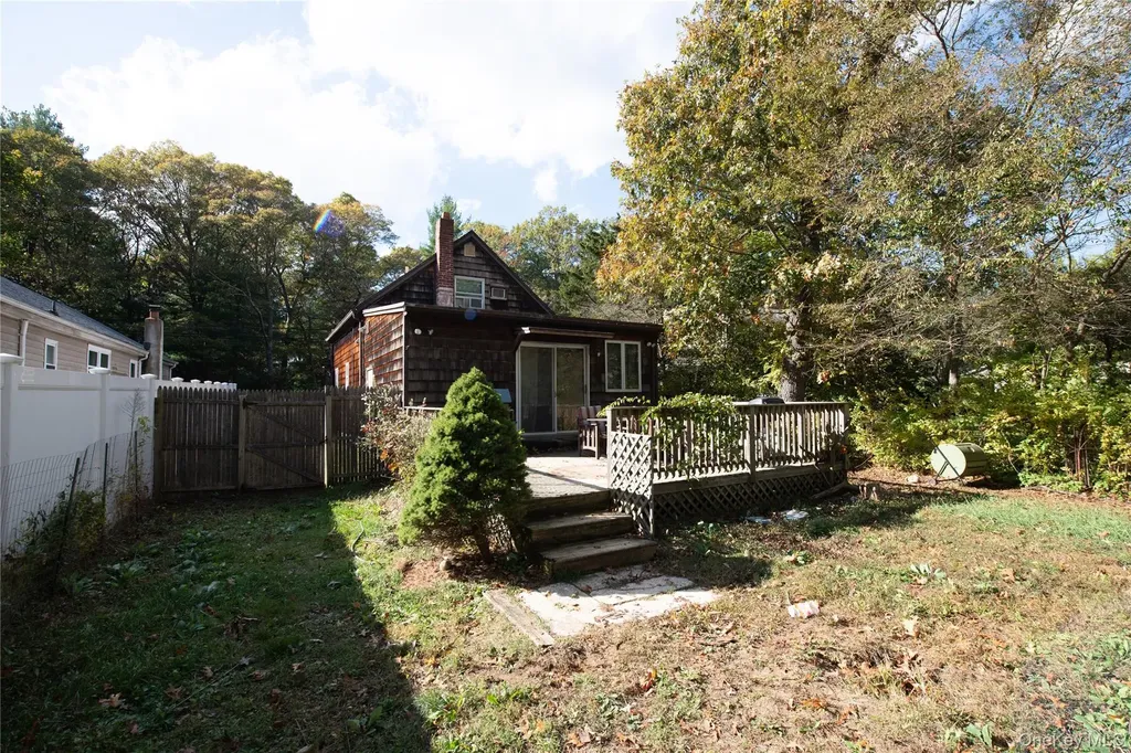 137 Wood Road Centereach NY 11720