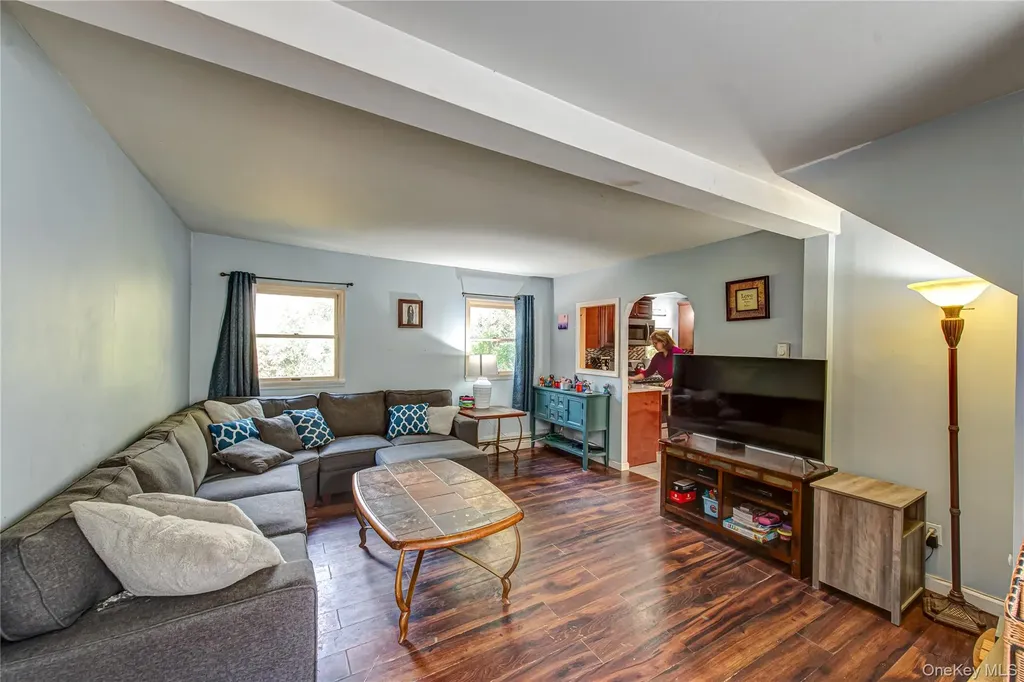 137 Wood Road Centereach NY 11720