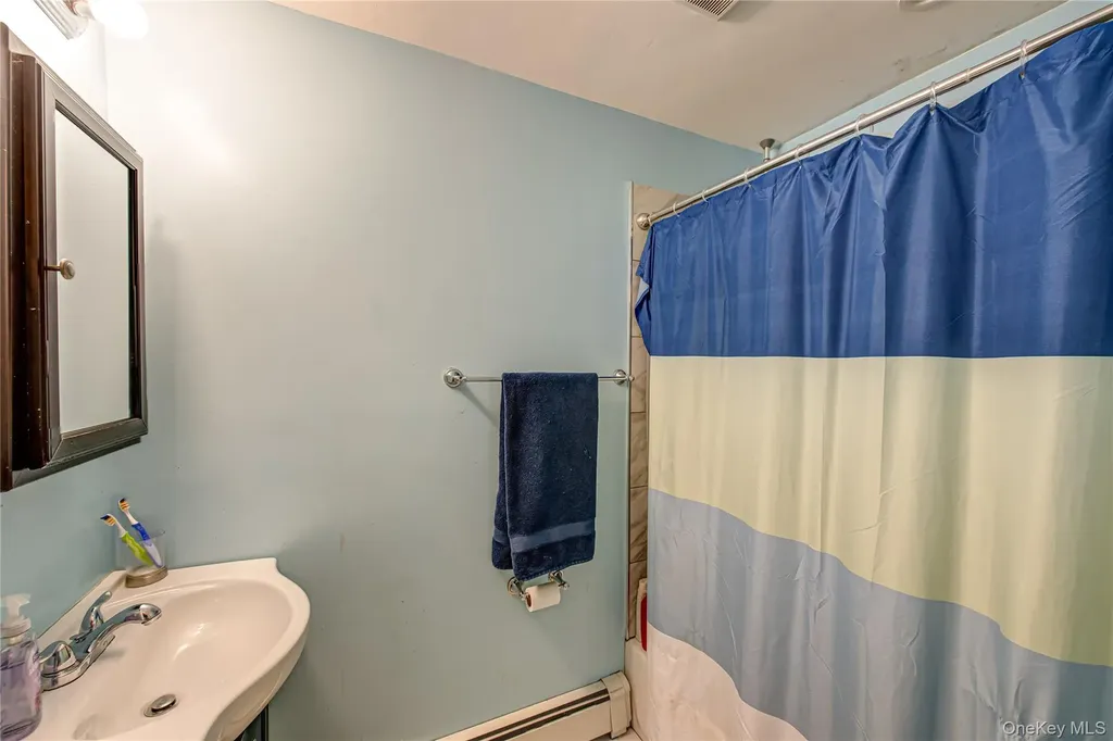 137 Wood Road Centereach NY 11720