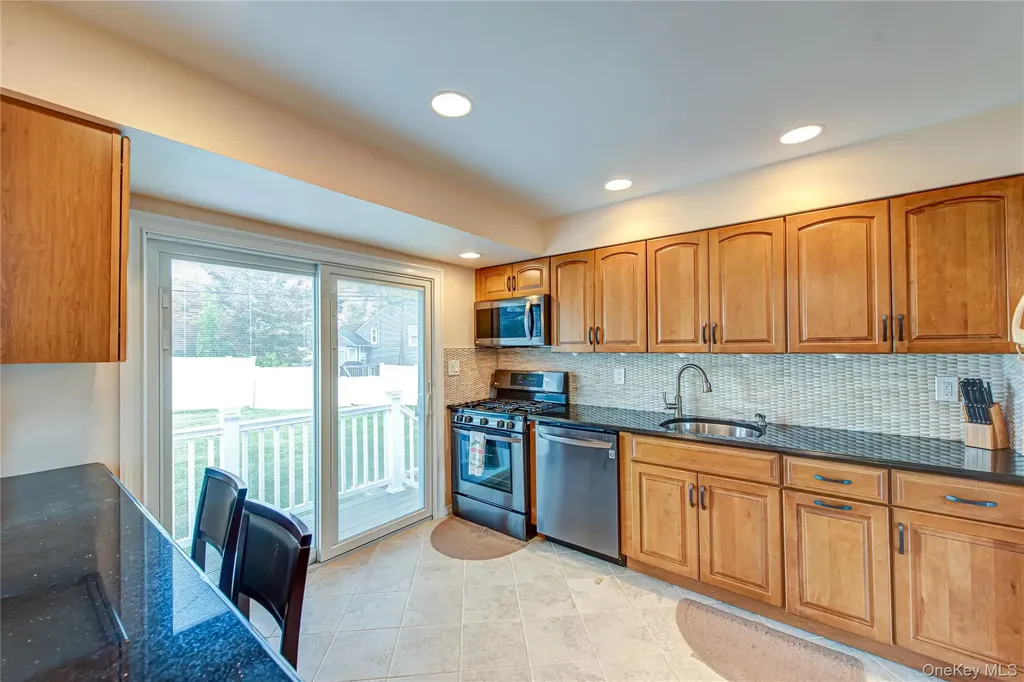 49 Spector Lane Plainview NY 11803