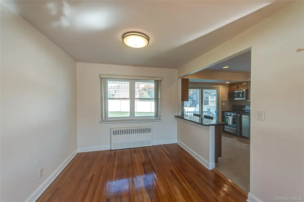 49 Spector Lane Plainview NY 11803