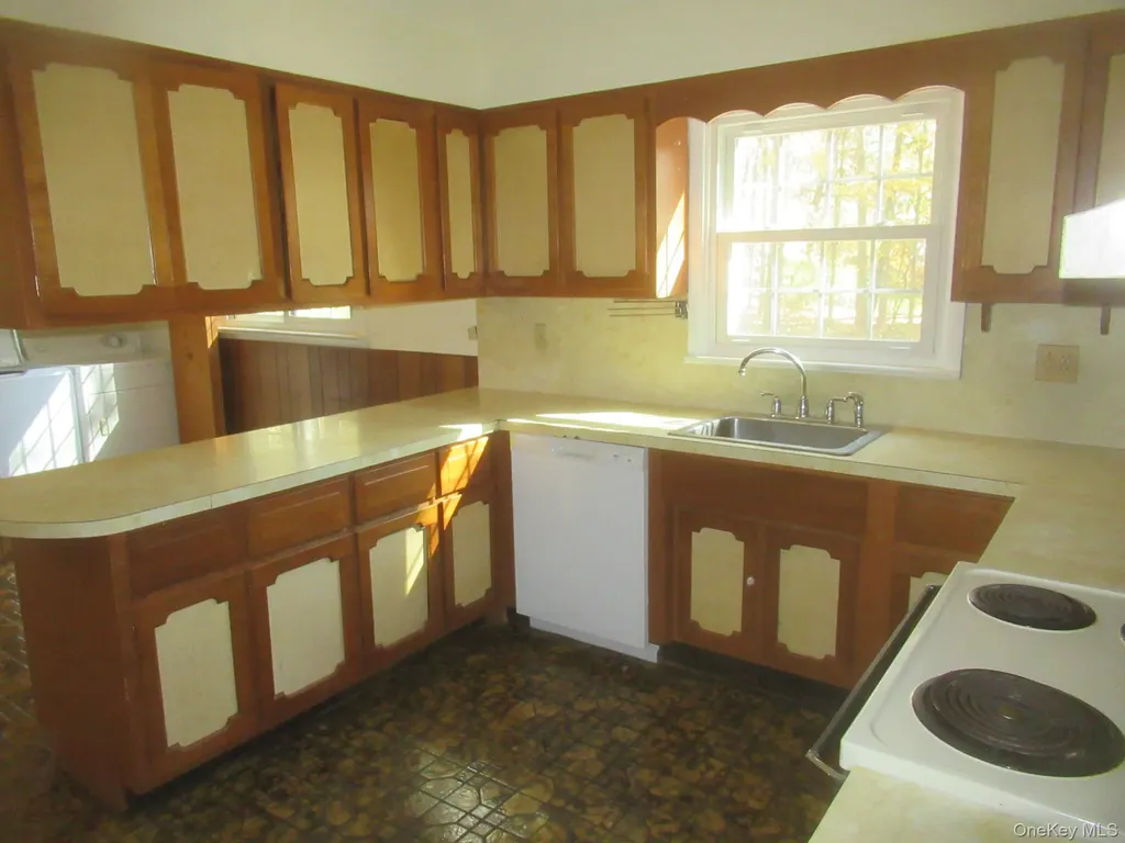 77 Brothers Road Wappingers Falls NY 12590