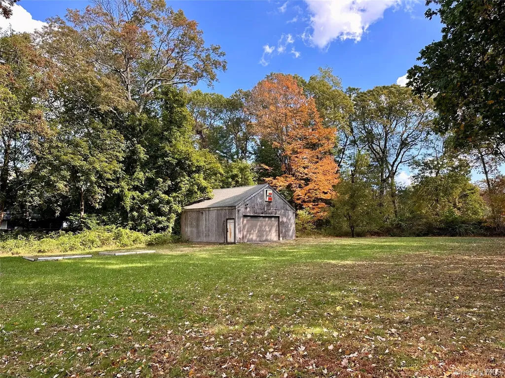 59 Hammond Lane Centereach NY 11720