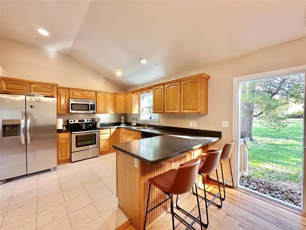 59 Hammond Lane Centereach NY 11720
